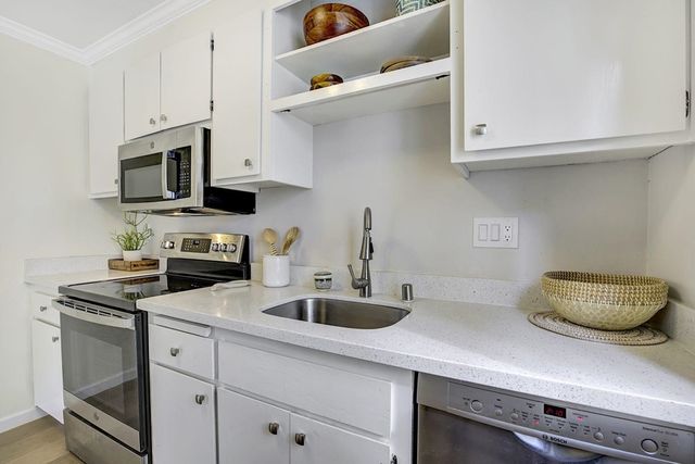 407 407 Orange St 410, Oakland, CA 94610