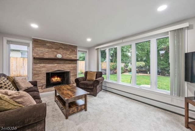 320 Monroe Ave, Wyckoff Twp., NJ 07481