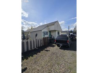 502 W 8th St, Wallowa, OR 97885
