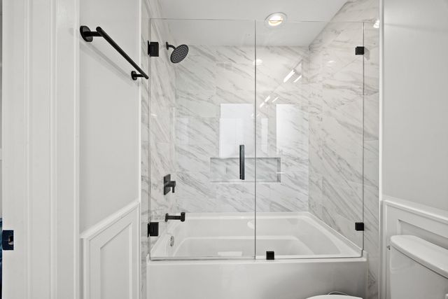 3901 S Lake Park Avenue D, Chicago, IL 60653