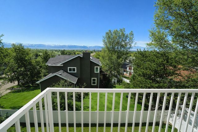 8068 S TWELVE DR, Sandy, UT 84094