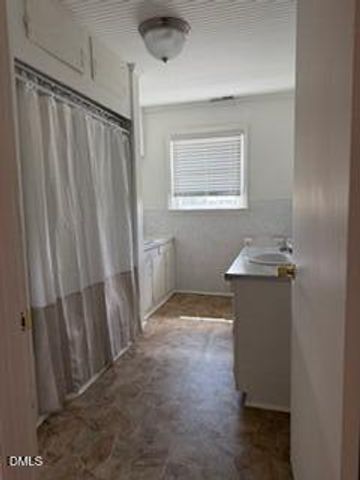 736 Core Road, Dunn, NC 28334