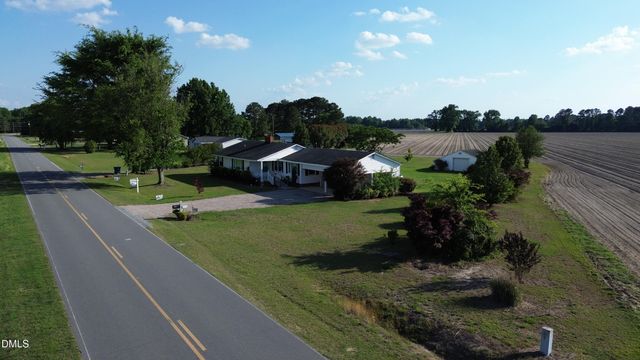 736 Core Road, Dunn, NC 28334