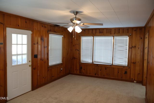 736 Core Road, Dunn, NC 28334