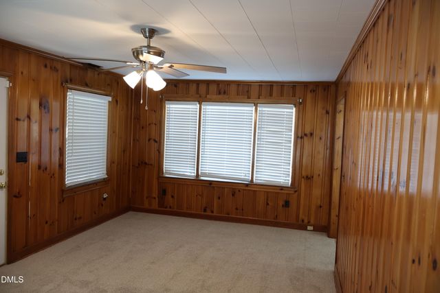 736 Core Road, Dunn, NC 28334
