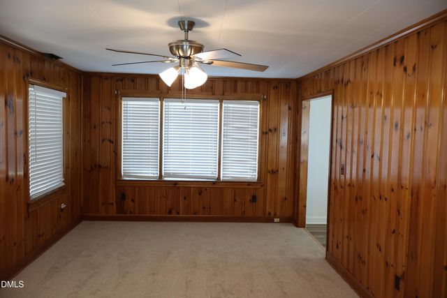 736 Core Road, Dunn, NC 28334