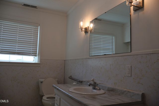 736 Core Road, Dunn, NC 28334