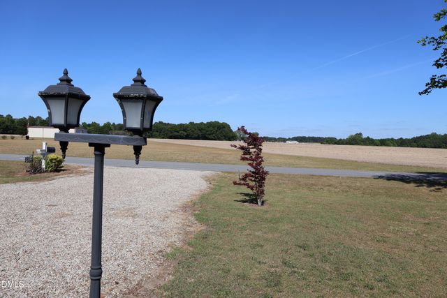 736 Core Road, Dunn, NC 28334