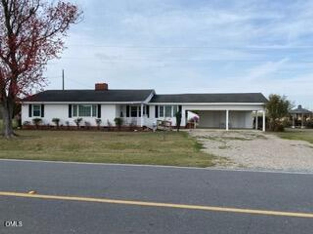 736 Core Road, Dunn, NC 28334