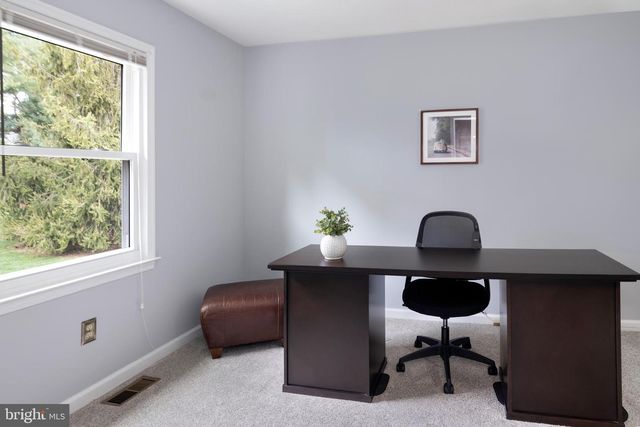 6 GREENFIELD DR N, Princeton Junction, NJ 08550