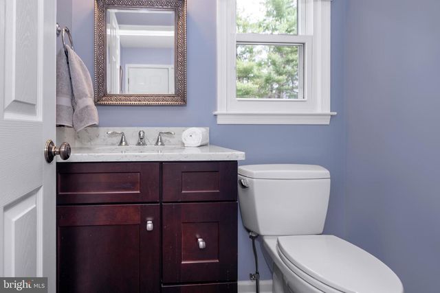 6 GREENFIELD DR N, Princeton Junction, NJ 08550