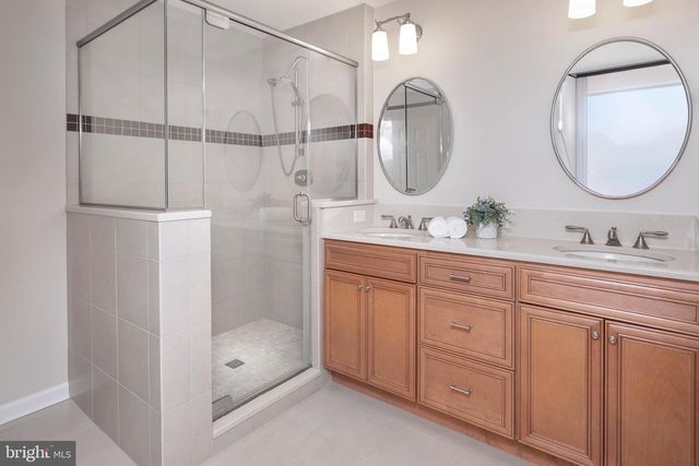 6 GREENFIELD DR N, Princeton Junction, NJ 08550