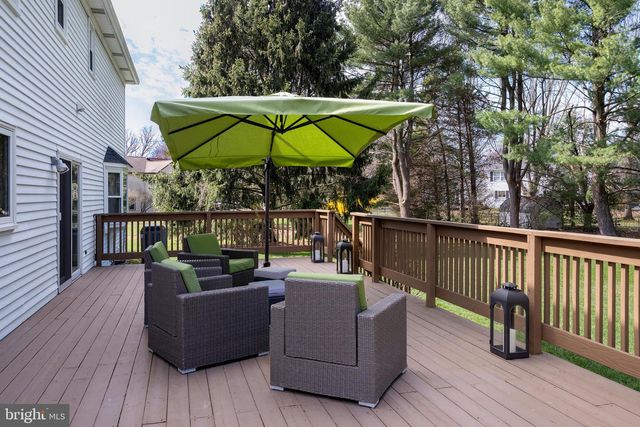 6 GREENFIELD DR N, Princeton Junction, NJ 08550
