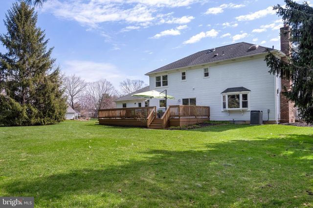 6 GREENFIELD DR N, Princeton Junction, NJ 08550