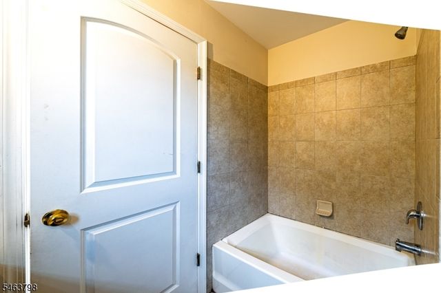 24 Alerica Ln 24, Franklin Twp., NJ 08873