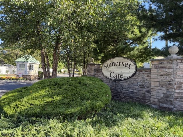 24 Alerica Ln 24, Franklin Twp., NJ 08873