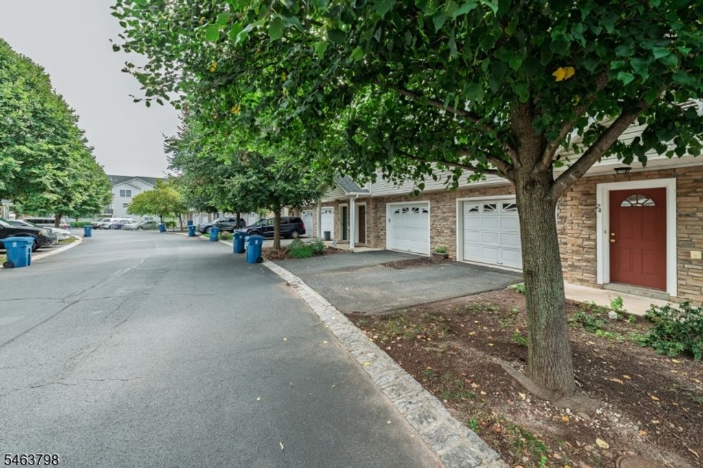 24 Alerica Ln 24, Franklin Twp., NJ 08873 — photo 3