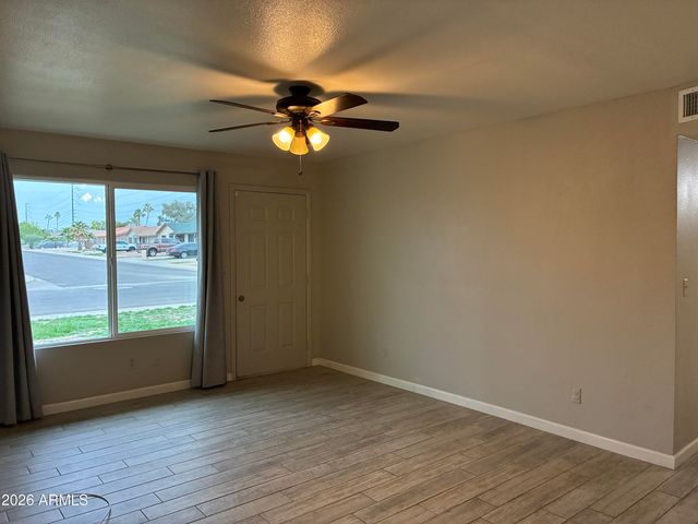 6713 W CAROL Avenue, Peoria, AZ 85345