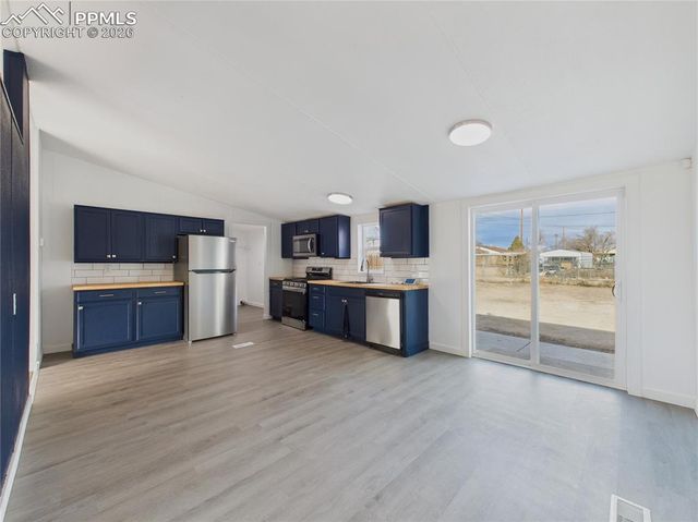 2031 W 11th Street, Pueblo, CO 81003