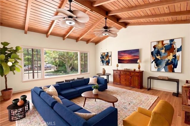 10845 Zelzah, Granada Hills, CA 91344