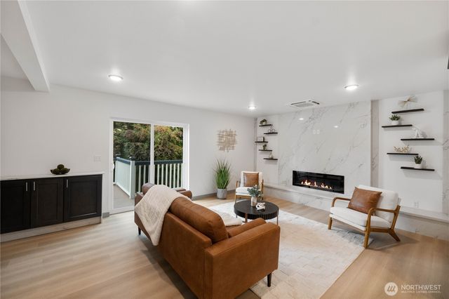 1231 S Washington Street, Tacoma, WA 98405