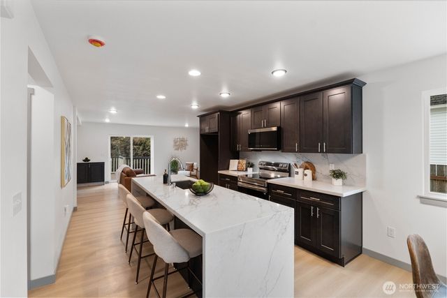 1231 S Washington Street, Tacoma, WA 98405