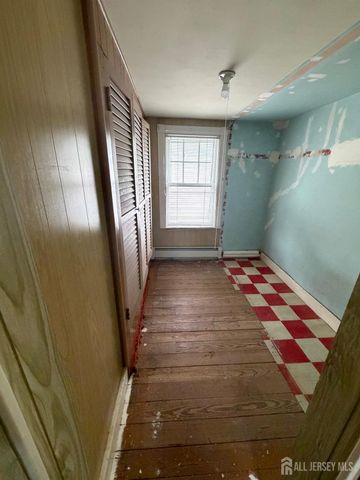 44 Jonn Street, Helmetta, NJ 08828