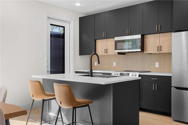 2539 E Villa Maria Road 1202, Bryan, TX 77802