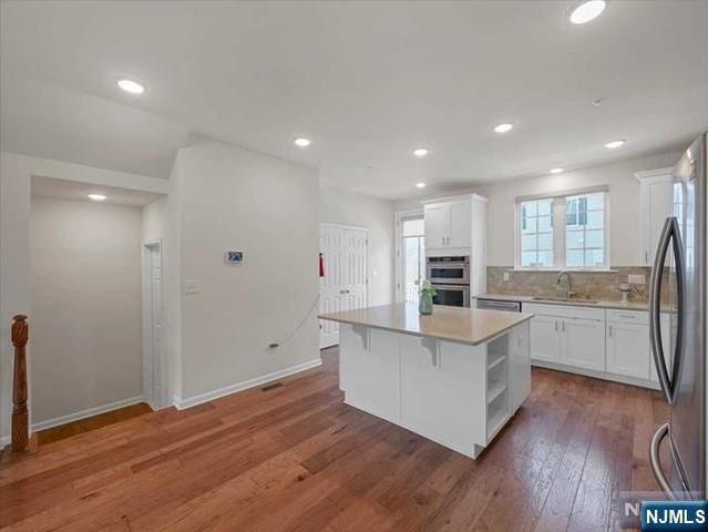 12 Litchfield Lane, Fair Lawn, NJ 07410
