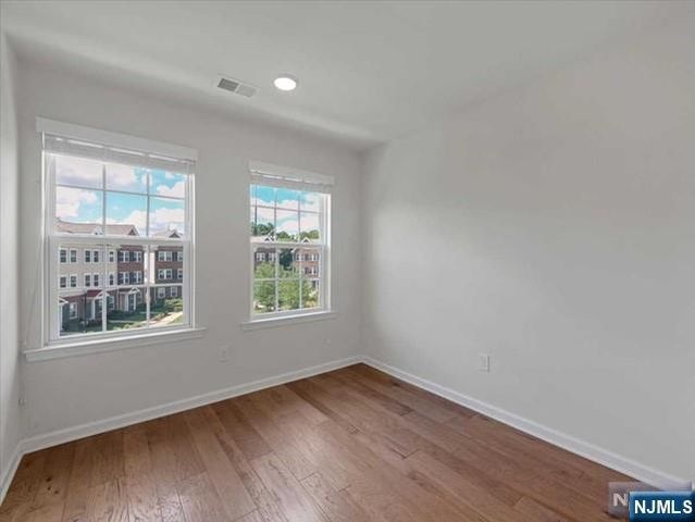 12 Litchfield Lane, Fair Lawn, NJ 07410