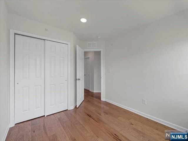 12 Litchfield Lane, Fair Lawn, NJ 07410