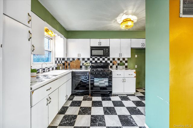 1537 144th Street, Whitestone, NY 11357