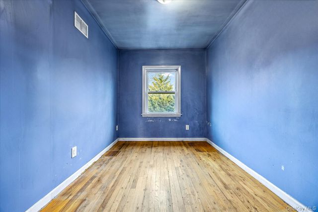 1537 144th Street, Whitestone, NY 11357