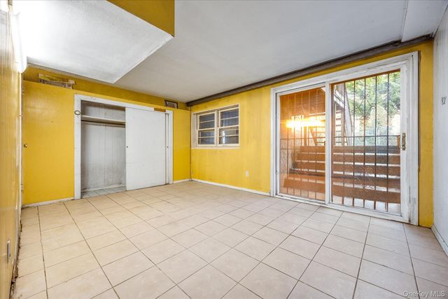 1537 144th Street, Whitestone, NY 11357