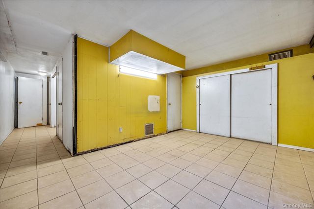 1537 144th Street, Whitestone, NY 11357