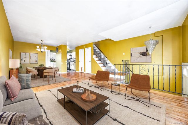 1537 144th Street, Whitestone, NY 11357