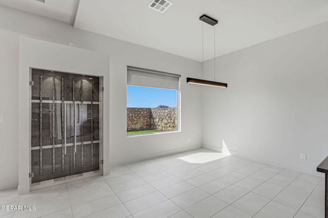 7372 MULE TEAM Drive, El Paso, TX 79911