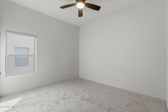 7372 MULE TEAM Drive, El Paso, TX 79911