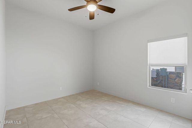 7372 MULE TEAM Drive, El Paso, TX 79911