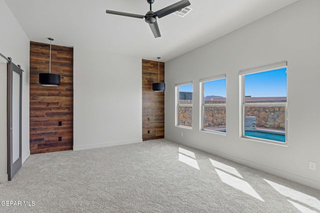 7372 MULE TEAM Drive, El Paso, TX 79911