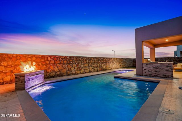 7372 MULE TEAM Drive, El Paso, TX 79911