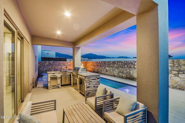 7372 MULE TEAM Drive, El Paso, TX 79911