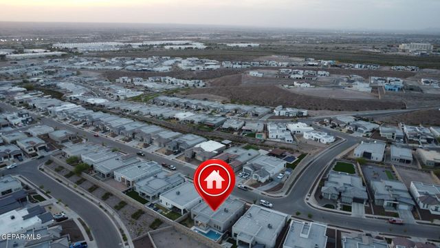 7372 MULE TEAM Drive, El Paso, TX 79911