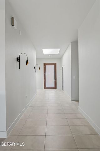 7372 MULE TEAM Drive, El Paso, TX 79911