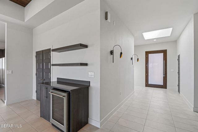 7372 MULE TEAM Drive, El Paso, TX 79911