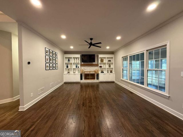 4392 Chatuge Drive, Buford, GA 30519