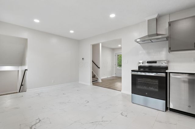 6446 Ambleside Drive, Columbus, OH 43229