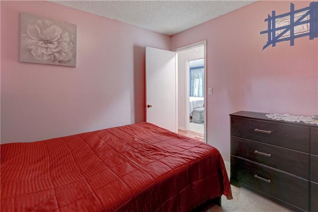 2400 NW 84th Terrace, Kansas City, MO 64154