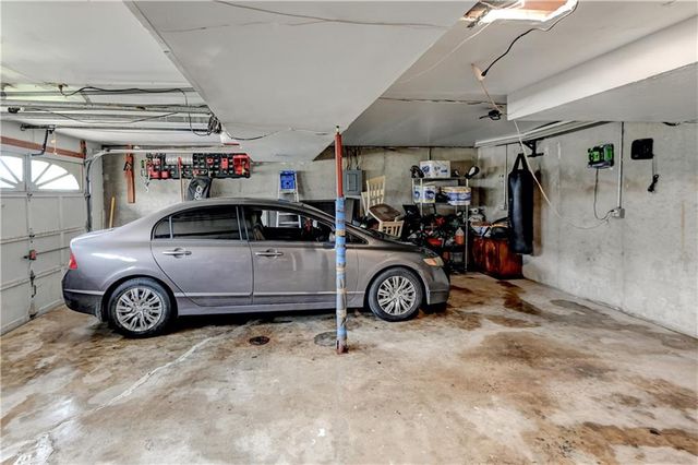2400 NW 84th Terrace, Kansas City, MO 64154