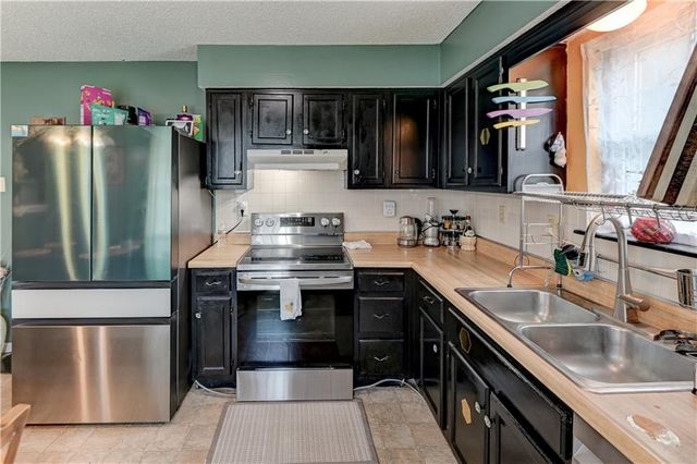 2400 NW 84th Terrace, Kansas City, MO 64154